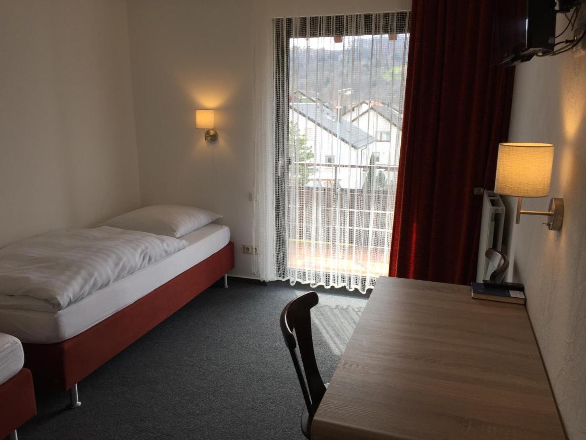 Gaestehaus Faessle Weinstadt Dış mekan fotoğraf